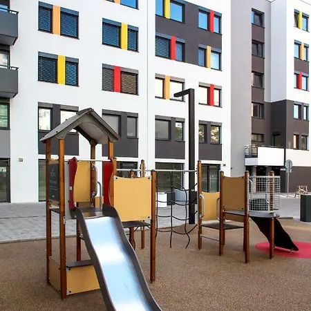 Lejlighed Centre - Private Parking - Fast Wifi Bratislava