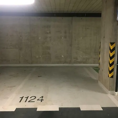 Centre - Private Parking - Fast Wifi *